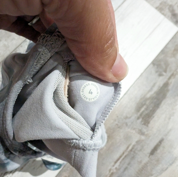 lululemon Align Tank Top  size 4 lw1da3s - Picture 6 of 6